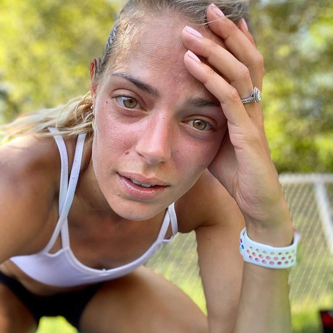 メリッサ・ビショップのインスタグラム：「Because damn that was a solid workout. So much quality. Legs ache. Feet on fire. But I feel strong. So much of this base training is paying off, I wish we were able to show you in races.  ⠀⠀⠀⠀⠀⠀⠀⠀⠀⠀⠀⠀ Time trials are the new races for now, maybe we’ll show you those, you think? ⠀⠀⠀⠀⠀⠀⠀⠀⠀⠀⠀⠀ #yabish #motherrunner #nike #infinit #rbc #teamtoyota #teamtotal」