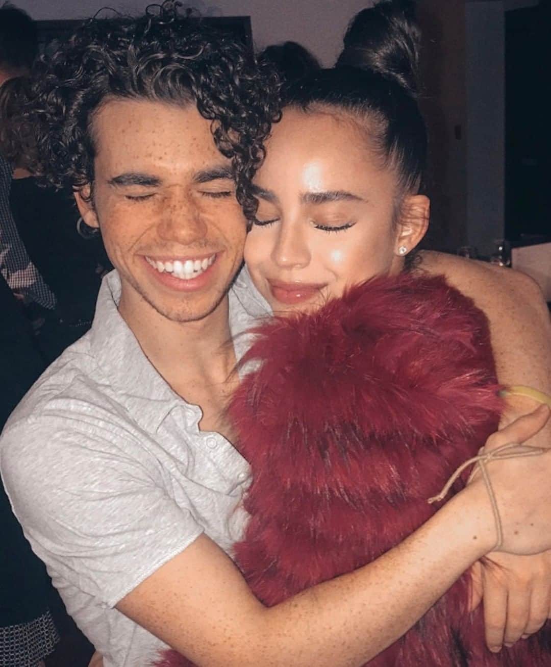 Teen Vogueさんのインスタグラム写真 - (Teen VogueInstagram)「"Somehow, you still manage to light up our whole entire world." It has been exactly one year since Cameron Boyce passed away. ❤️ His loved ones pay tribute to him at the link in bio.」7月7日 6時05分 - teenvogue