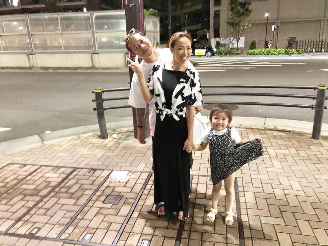 ヒデトレのインスタグラム：「💓🥰ありがとうございます💓  🌈One Love❤️ #お陰様 #先縁尊重  🎋☀️🌕⭐︎🙏🏻」