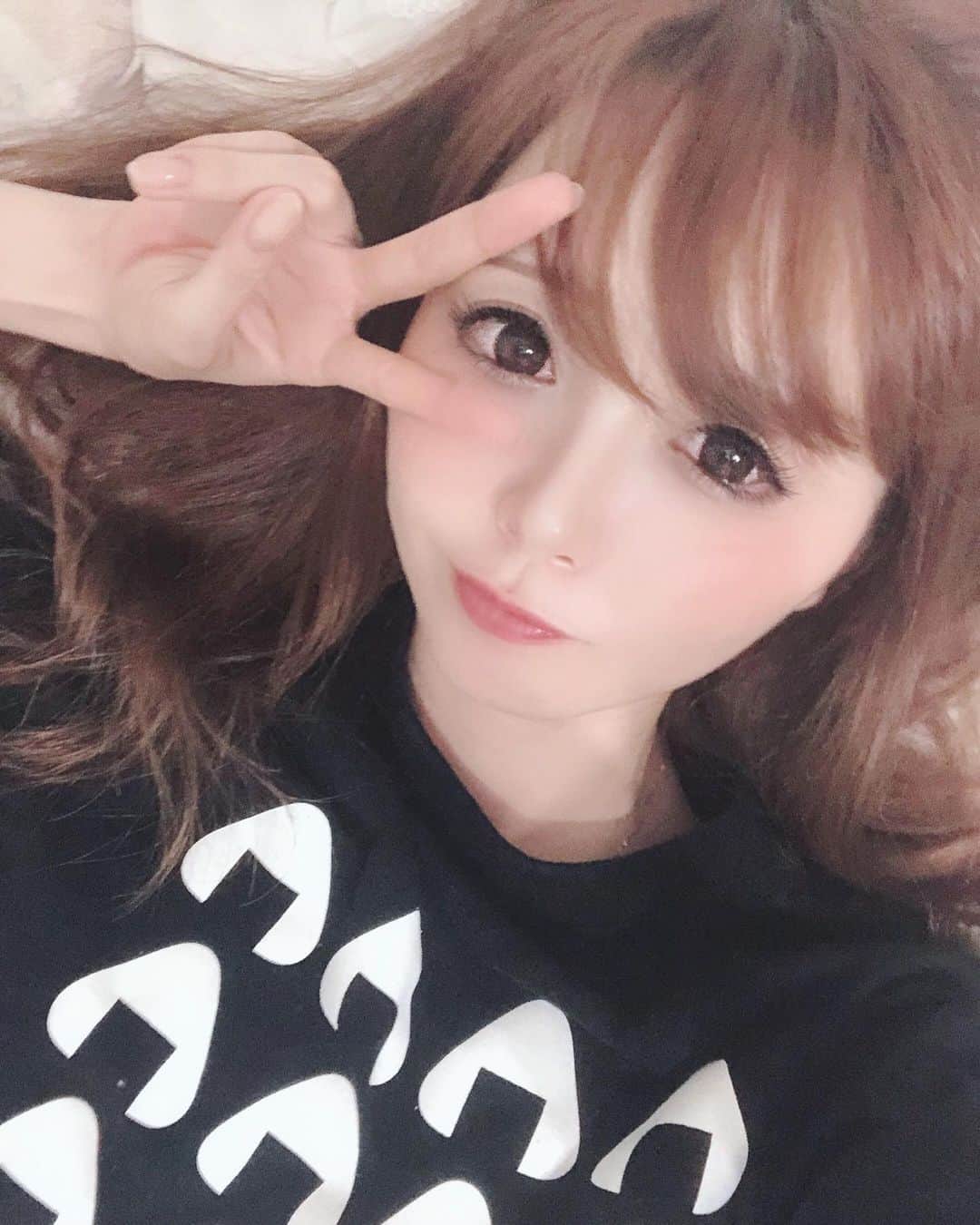 山本ゆうりのインスタグラム：「ころん_(:3 」∠)_」