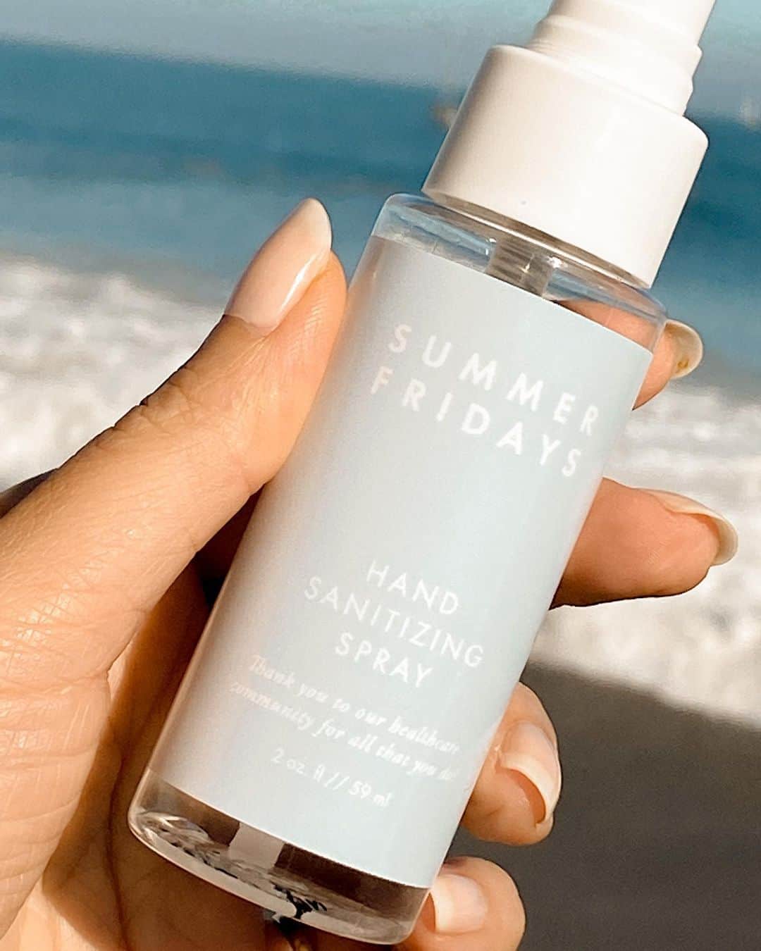 Marianna Hewittのインスタグラム：「Healthcare donation 🤍 Over the past couple months, we have continued to hear stories of hospitals in need of extra supplies. @summerfridays wanted to be able to help, so we have partnered with our suppliers to produce 10,000 bottles of hand sanitizers to donate to local healthcare organizations.  Here is how you can get involved:  Nominate your local hospital or healthcare organization in need of extra supplies.  Email hospitals@summerfridays.com by Friday 7/10 with the organization's name, address, phone number and email.  We will randomly select qualified US-based organizations to receive a free case of hand sanitizer, while supplies last.  *Our hand sanitizers are not available for sale. They are part of our ongoing efforts to support healthcare professionals on the frontlines.」