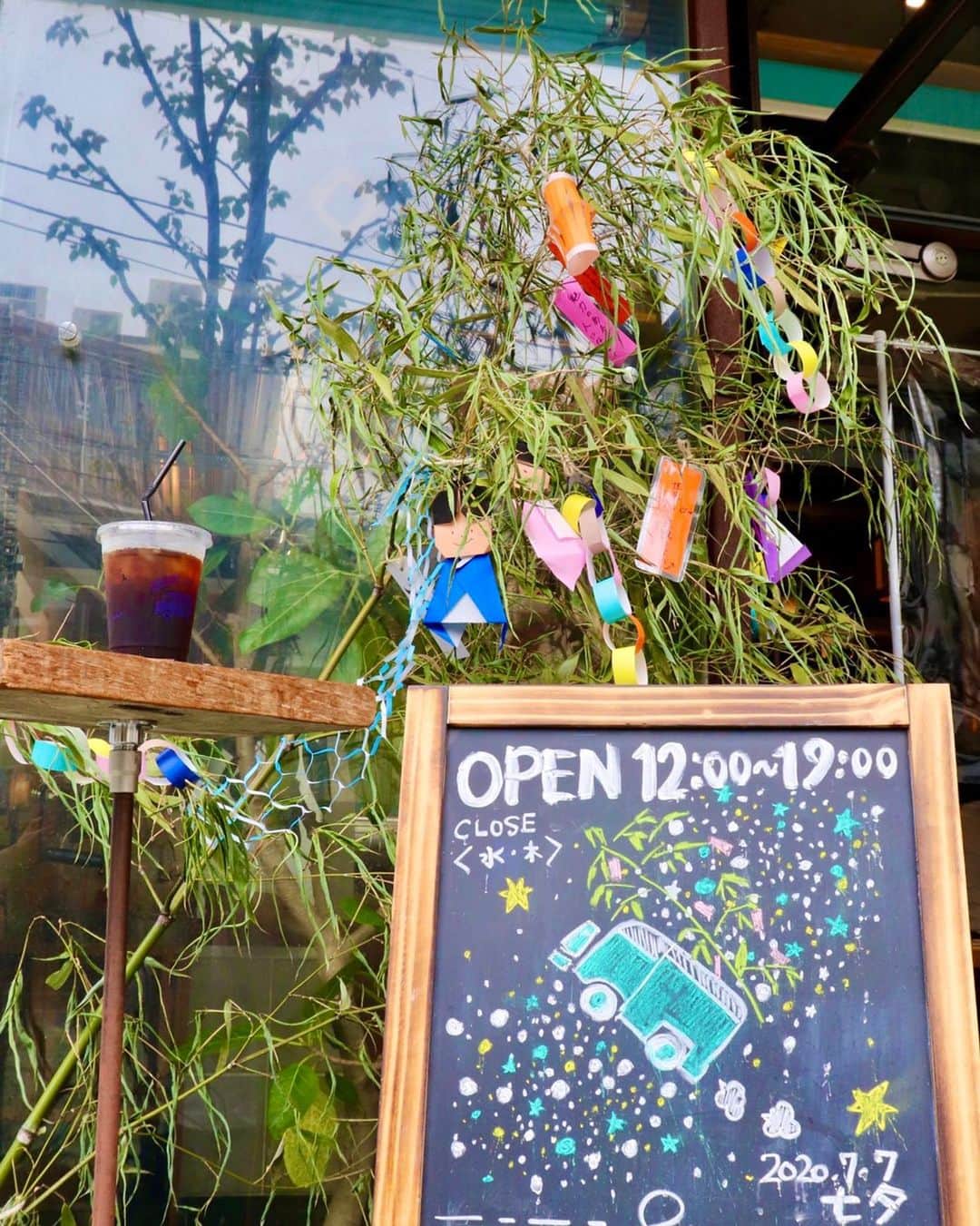 のインスタグラム：「. 🔯Wishing from AMAZING COFFEE🎋 . 本日は七夕です✨ みなさんはどんな願い事をしますか？🌟 沢山の方の願い事が叶いますように…🌌 . #AMAZINGCOFFEE #AMeCO #アメコ #七夕 #Coffee」