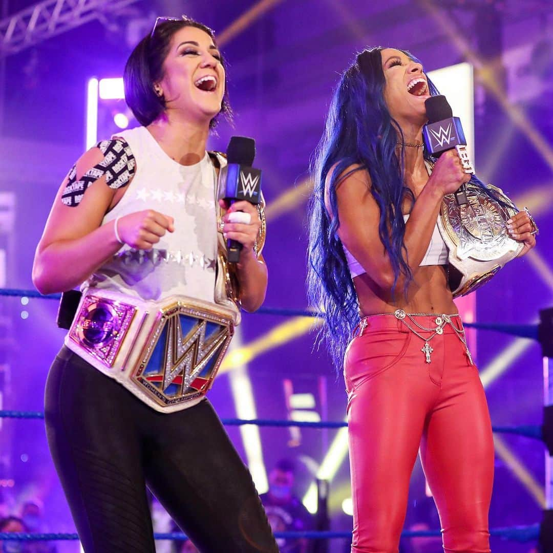 サシャ・バンクスさんのインスタグラム写真 - (サシャ・バンクスInstagram)「Get used to this @wwe_asuka #sasha3shows #Raw #Smackdown #NXT #2beltzbanks #legitboss #bayley3brands」7月7日 8時46分 - themercedesvarnado