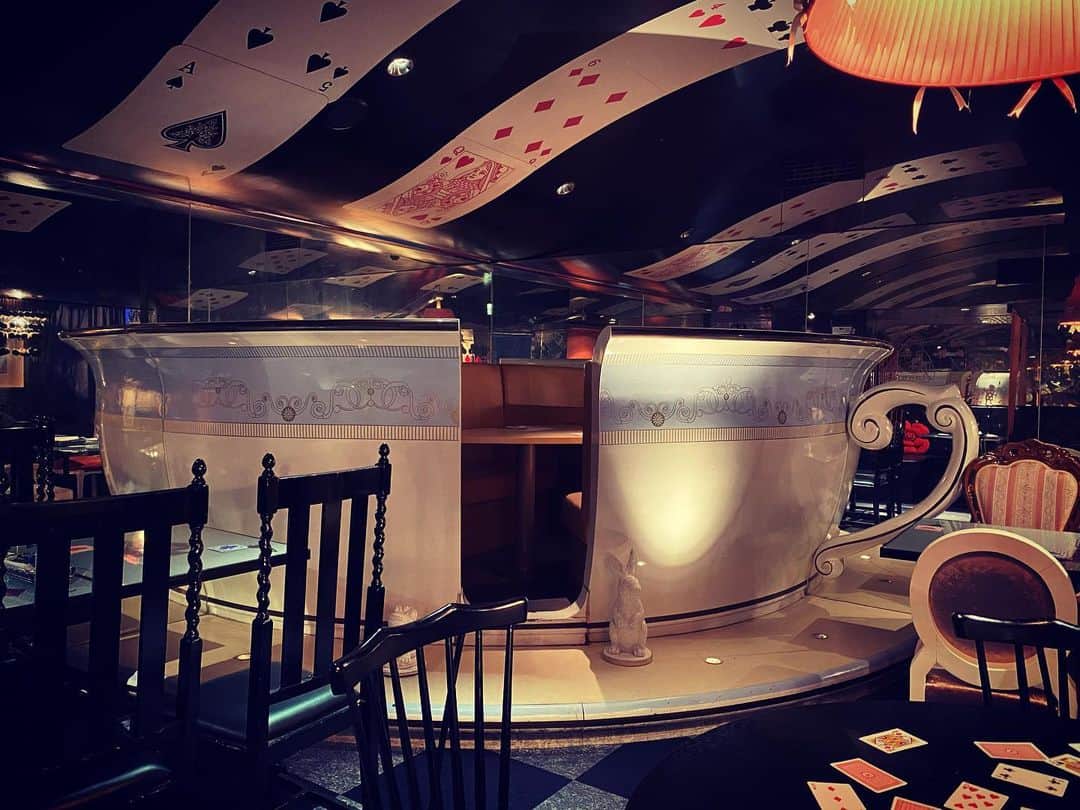 アリスのファンタジーレストランのグルメインスタ