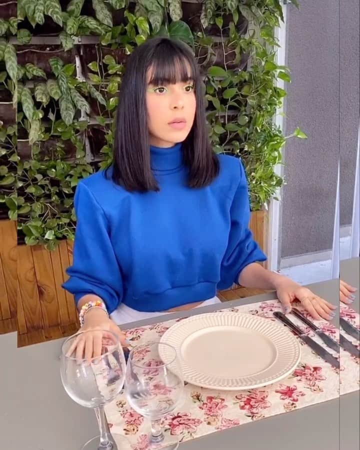 Gabriela Salesのインスタグラム：「É por isso que eu não sou convidada pro jantar da Luís Vitão kkkk - #videosricademarre」