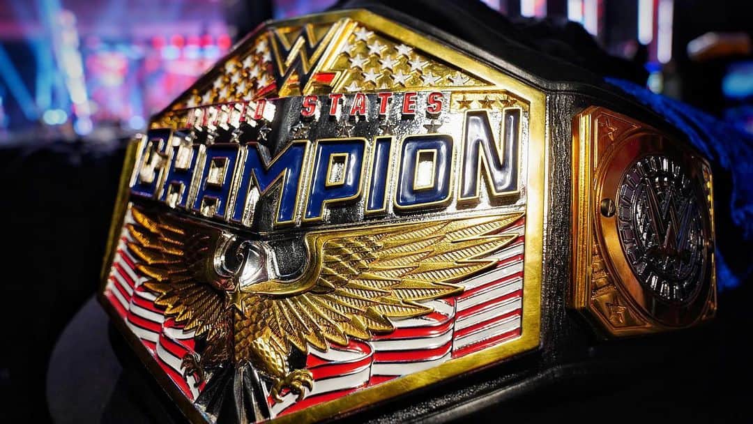 WWEさんのインスタグラム写真 - (WWEInstagram)「The #USTitle has a new look and according to @the305mvp, it now belongs to him after defeating @apollowwe last week! #WWERaw」7月7日 10時37分 - wwe