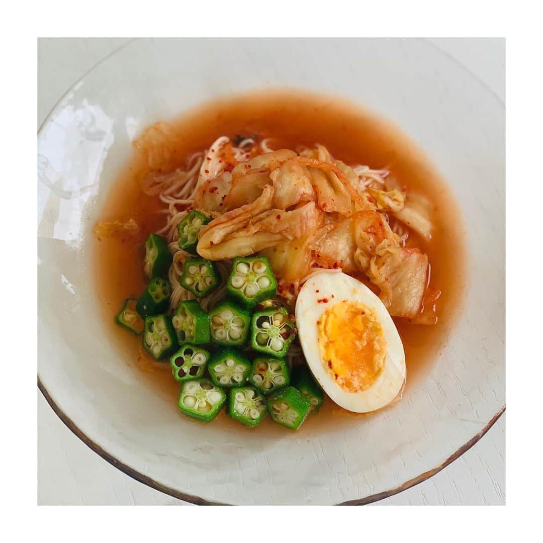 のインスタグラム：「#さゆりクッキング 今日は素麺の日🤗 同じ事務所の先輩・中村アナウンサーから毎年この時期にいただく素麺は、本当美味しいんです🥺🙌  今年は、最近韓国ドラマ・映画ばかりみていて韓国料理にハマっているので、冷麺風にしていただきました😋✨  毎年本当に、ありがとうございます😊✨  #そうめん #そうめんの日 #そうめんアレンジ #素麺アレンジ  #素麺 #冷麺風そうめん  #韓国料理多めな日々」