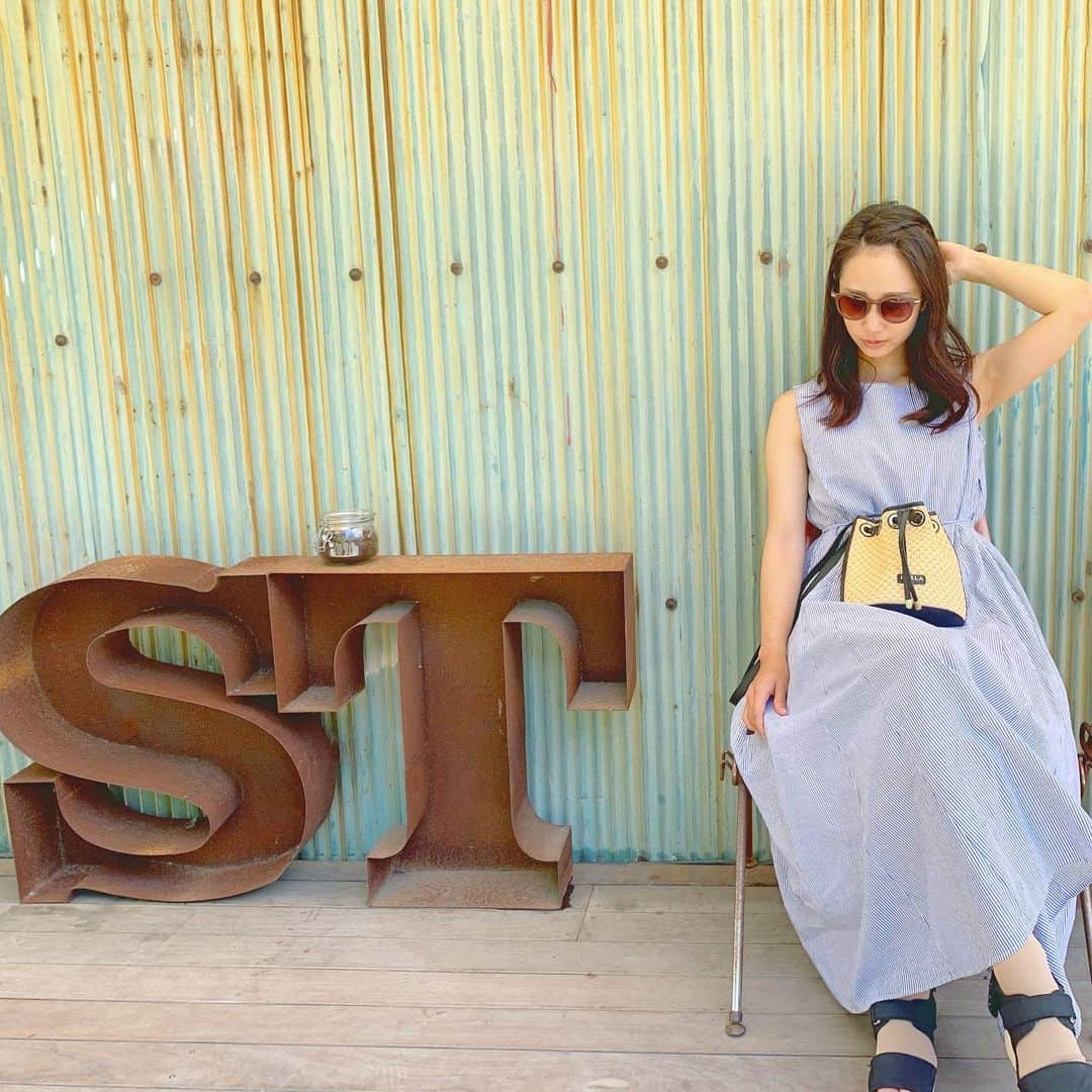 筒井萌子のインスタグラム：「* 九州地方の皆様が心配です˘˘̥ 2年前まで父が熊本にいました。 熊本地震もすごい被害だったのに。。。 岡山豪雨からも2年が経ちました。 自分の生まれ育った地が別世界のように なってしまった悲しさを今でも忘れません。 これ以上被害が大きくならないことを願ってます。🎋 ・ 命を一番に考えた行動を。 いつ何が起こるか分からない今 しっかり備えて早めの行動をと 自分に言い聞かせます。 ・ 写真全く関係なくてごめんなさい🙏 ・ #ゴルフ #ゴルフ女子 #ゴルフスイング  #ゴルフウェア #ゴルフ練習 #フジクラ #MCI #筒井萌子 #七夕の願い」