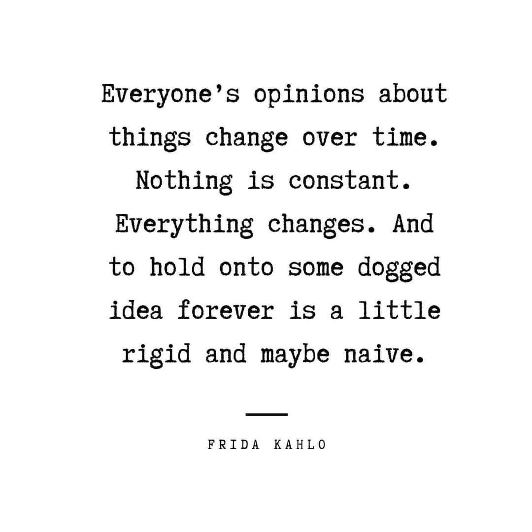 ゼリカ・シルバーのインスタグラム：「There will never be another Frida. Swipe for some of my favorite quotes from her 🌹 Feliz Cumple reina #friducha」