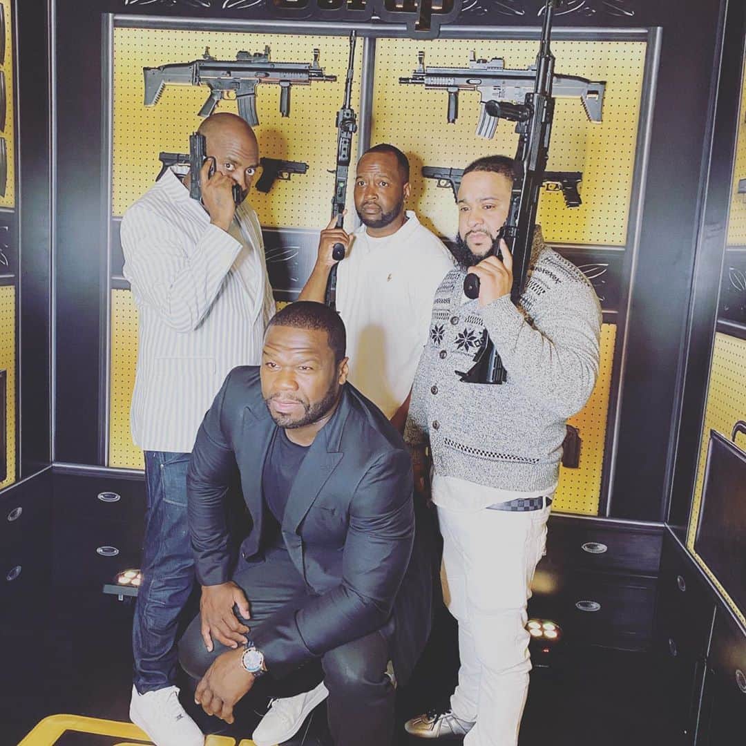 トニー・イエイヨーのインスタグラム：「Happy bday @50cent with a couple shooters @eldorado6301 @godsking1 .」