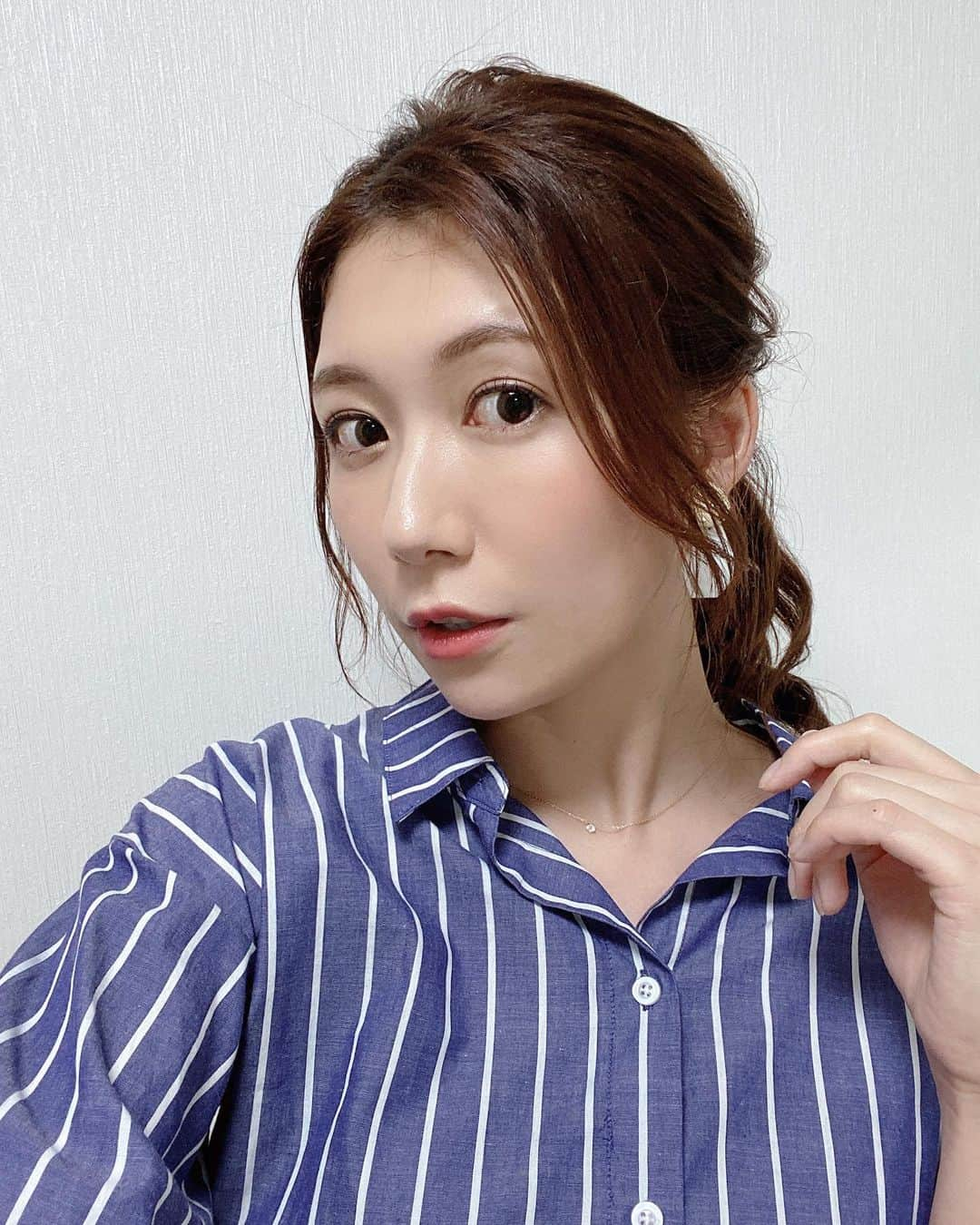 穂川果音さんのインスタグラム写真 - (穂川果音Instagram)「hair style  明日は、雨に加え、南寄りの風も強まります！ スッキリとポニーテールで！  #ヘアアレンジ　#ポニテ　#ポニーテール　#アレンジポニーテール　#ほかのん」7月7日 11時56分 - hokawakanonn