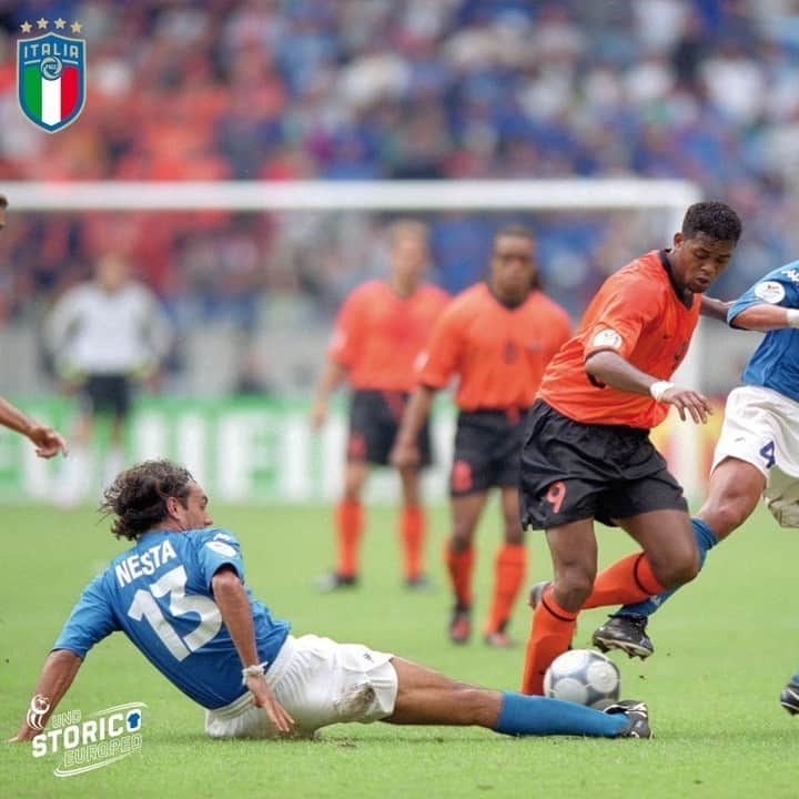 サッカーイタリア代表さんのインスタグラム写真 - (サッカーイタリア代表Instagram)「🇪🇺 #UnoStoricoEuropeo 🏆 . 🎞 Gli #highlights di #Olanda🇳🇱 🆚 #Italia🇮🇹 , l'intervista a Francesco #Toldo, i documenti storici e gli approfondimenti sull'#Europeo 2000 nella sezione dedicata di Figc.it . . #VivoAzzurro」7月7日 23時00分 - azzurri