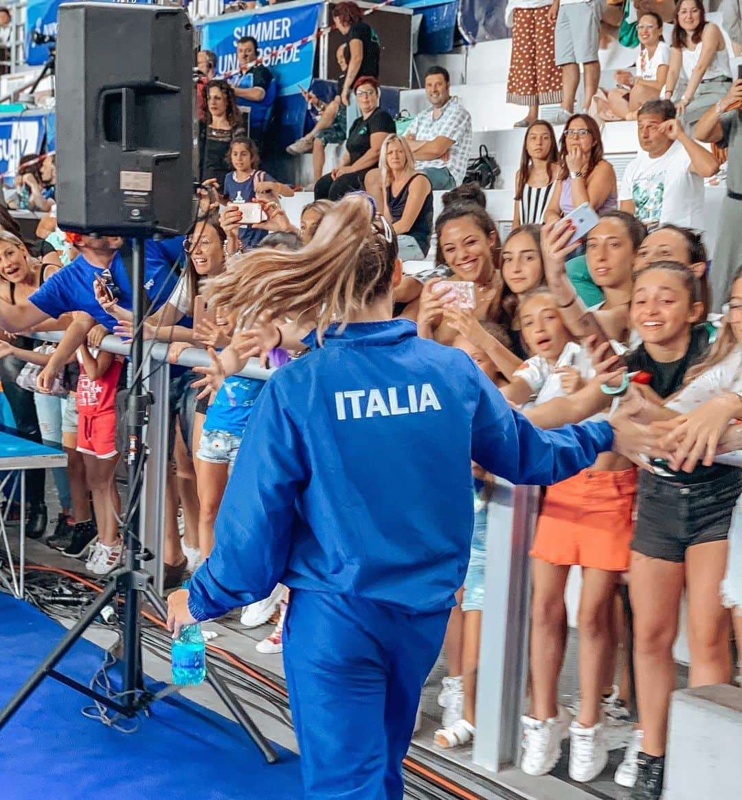 カルロッタ・フェリートさんのインスタグラム写真 - (カルロッタ・フェリートInstagram)「Un anno fa, oggi. 💚🤍❤️」7月7日 21時32分 - carlyferly