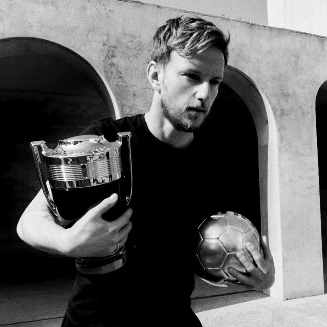 イヴァン・ラキティッチのインスタグラム：「To me, to be Invictus is to believe in yourself and to fight to reach your objectives  @pacorabanneparfums #InvictusPacoRabanne」