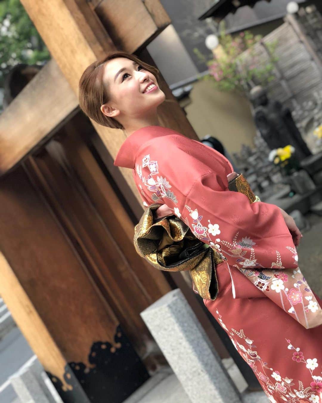 のインスタグラム：「みんなのインスタで今日が﻿ 七夕🎋🌌✨だったと気づいた\( ˆˆ )/ ﻿ 昔は短冊に色々願い事書いたなあ〜﻿ ﻿今は書く事悩んじゃうわw ﻿ ﻿ #七夕」