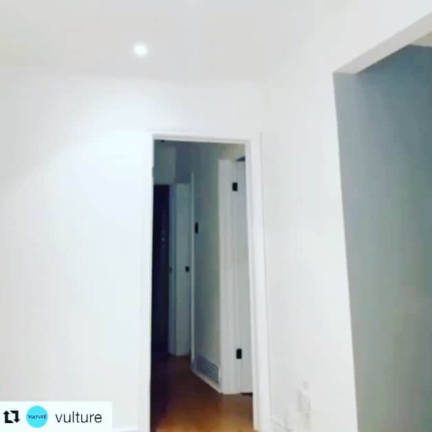 ジェニファー・エスポジートのインスタグラム：「Just in case no one told you today... or ever #Repost @vulture with @get_repost ・・・ A beginning of the week reminder, via @donte.colley」