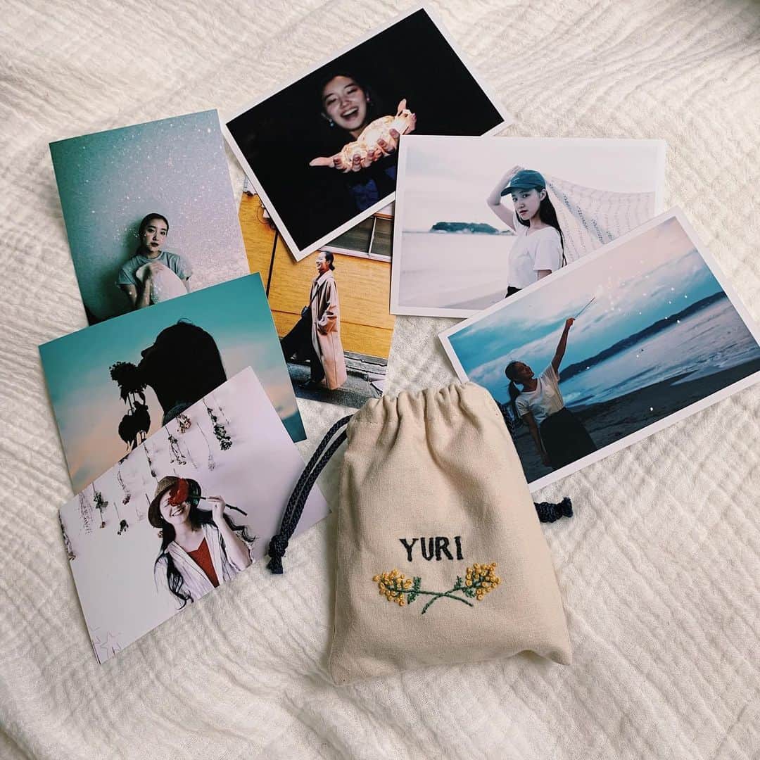 赤坂由梨のインスタグラム：「ㅤㅤㅤ お久しぶりになってしまいました🤭ㅤㅤㅤ  最近はちょっとずつ友達に会えるようになってきて 時間は短くても 思いっきり楽しんで 帰り道で 大好きだな〜会うと元気もらえるな〜って気持ちを噛み締めてます🌼 ㅤㅤㅤ これは先日tomoyuricoで集まった時に頂いたものたち♡」