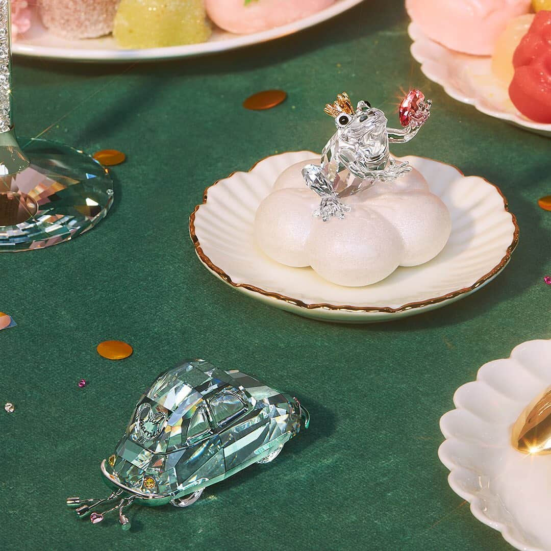 SWAROVSKIさんのインスタグラム写真 - (SWAROVSKIInstagram)「Bring extra shine to your wedding table with Swarovski's crystal creations. #SparkDelight」7月7日 22時19分 - swarovski