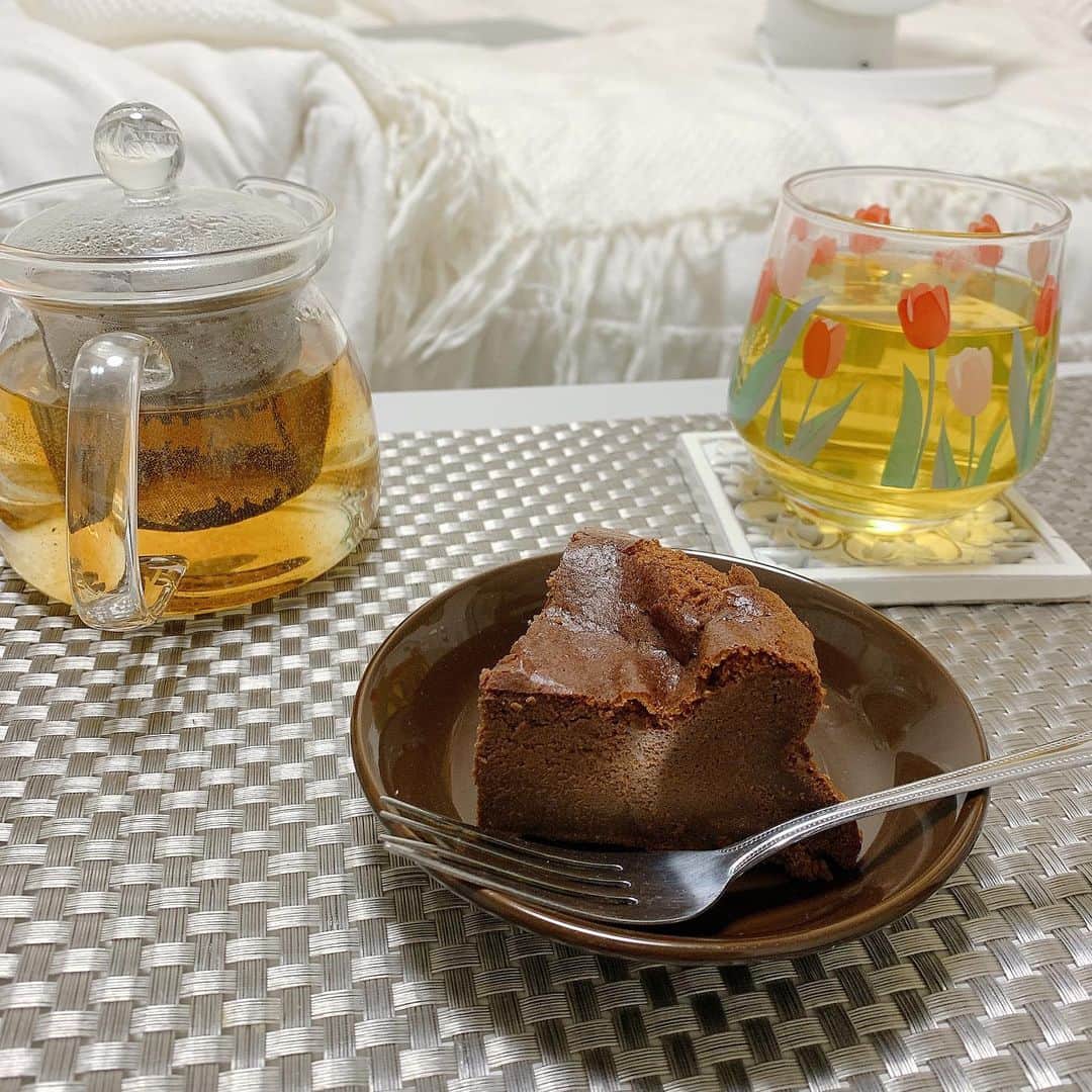 光永さんのインスタグラム写真 - (光永Instagram)「なう。七夕ディナー🎋🍽 韓国料理好きらしいので、作りまくりました。 ガトーショコラとスイカ持ってきてくれて、全部食べまくりました。 . . #七夕ごはん #食べ過ぎ」7月7日 22時22分 - hinata_official__