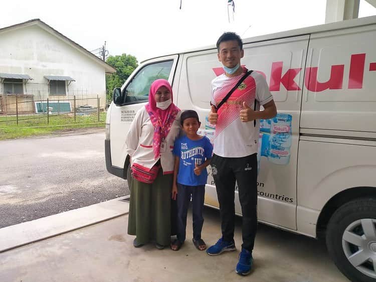 渡邉将基さんのインスタグラム写真 - (渡邉将基Instagram)「The Yakult Warriors 😁🇲🇾🇯🇵 #yakult #yakultmalaysia #theyakultwarriors #malaysia #kotabharu #kelantan #goodecprience #loveyakult」7月7日 22時39分 - masakiwatanabe1202