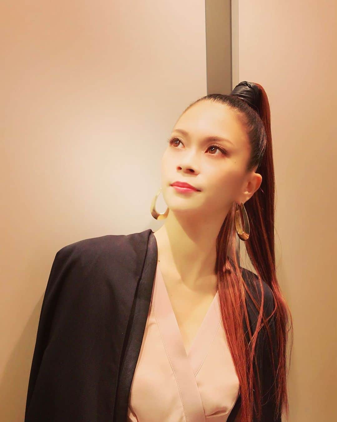 小柳ゆきのインスタグラム：「‪【出演情報】‬ . ‪■7月8日(水)11:30～13:00‬ ‪ニッポン放送「春風亭昇太と乾貴美子のラジオビバリー昼ズ」(生放送)‬ ‪※12:00頃の出演予定‬ . . ‪■ 7月10日(金)11:30～16:00‬ ‪J-WAVE「ALL GOOD FRIDAY」(生放送)‬ ‪※13:50頃の出演予定‬ . . ‪明日も是非チェックしてくださいね☺️‬ . ‪by STAFF‬」
