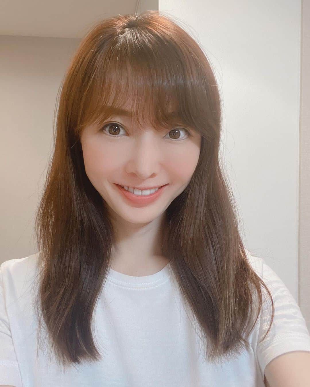 高村凛のインスタグラム：「今日は仕事だったよん😆  だいぶ髪の毛伸びた💕  #longhair」
