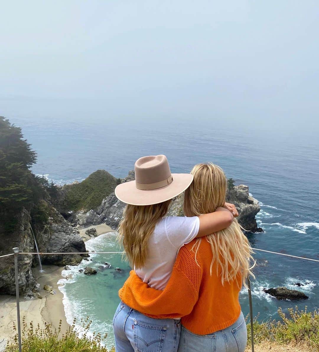 ソフィア・リッチーのインスタグラム：「My adventure buddy @abbyysmidt」