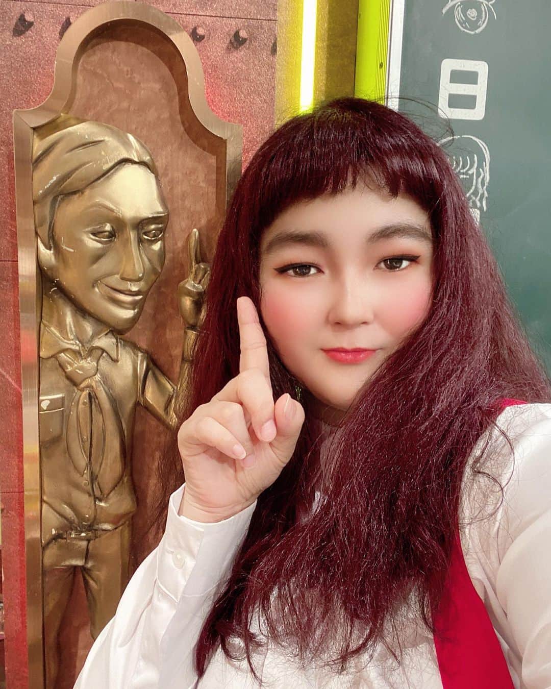 のインスタグラム：「しくじり先生ありがとうございました👩‍🏫  詐欺メイクをするきっかけ SNSを見つけてから 恋愛 大人の階段 結果  詐欺メイクで色んな経験をしてきましたが、 その経験から学んだ事があります  見逃した方はAbema TVで6日間無料で見れるよ٩( ᐛ )و✨  みてねー！！  #しくじり先生  #はらみたいになるな #同じ事をしてるかもと心当たりのある方は見てください #してない方向けにも授業してます✏️」