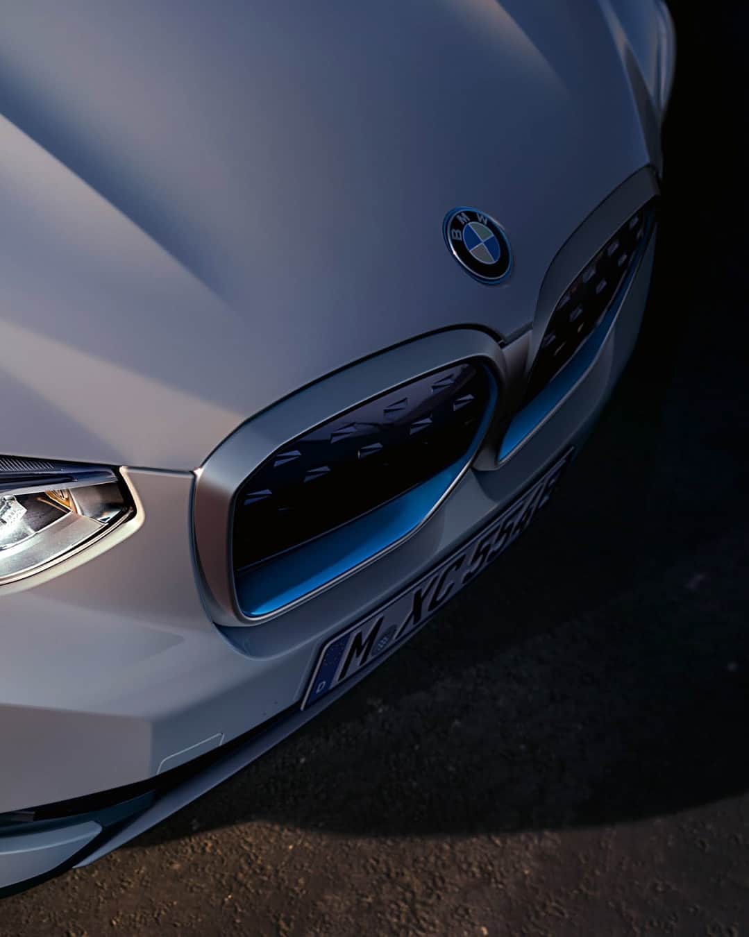 BMWのインスタグラム：「Future is on its way. The first-ever BMW iX3 is coming soon. #THEiX3 #BMW #BMWi #bornelectric」