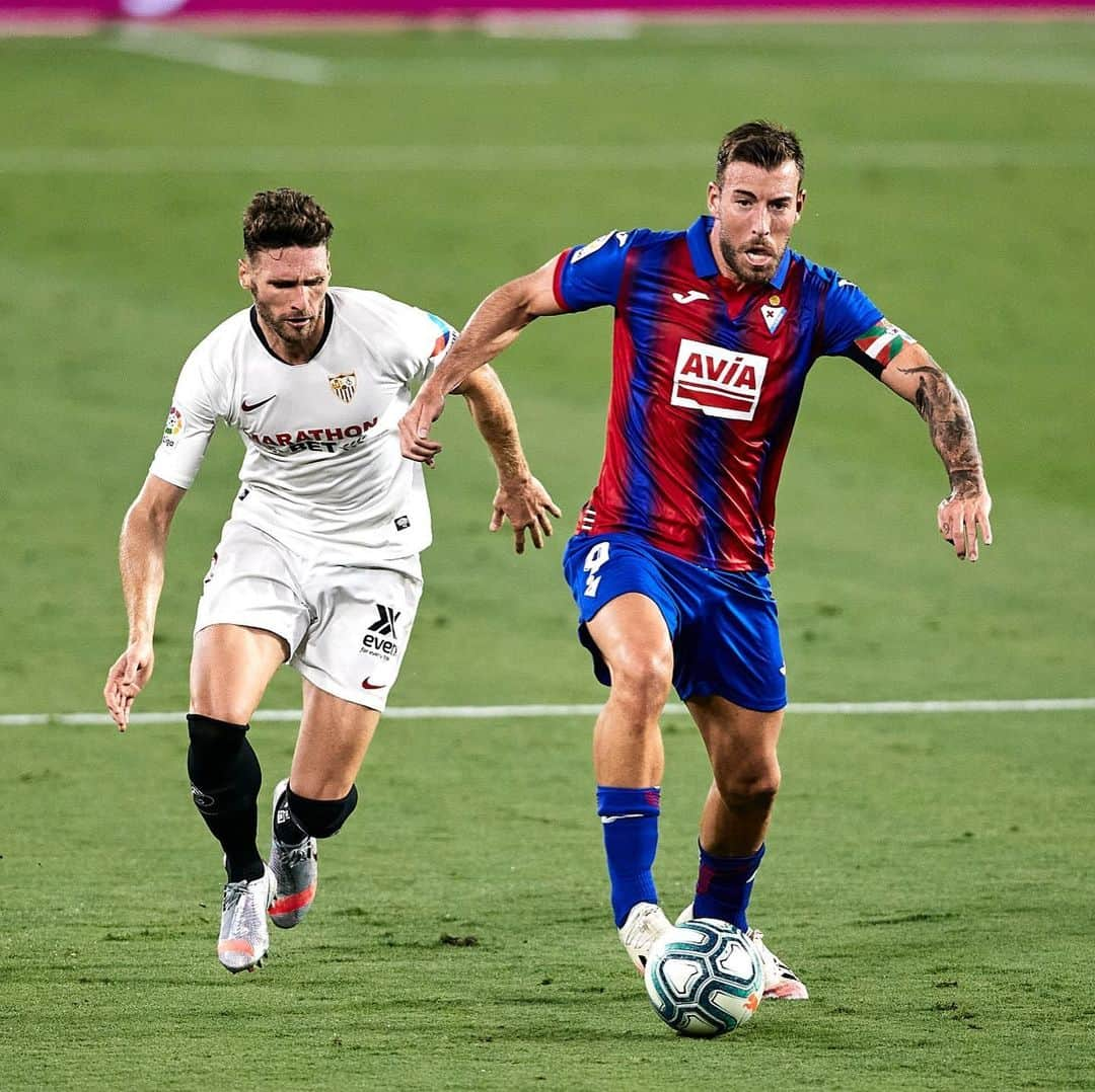 セルジ・エンリクさんのインスタグラム写真 - (セルジ・エンリクInstagram)「Orgulloso del equipo, compitiendo así lograremos el objetivo!!!  Aupa @sdeibar ♥️ -4⚽️🙌🏽💪🏽」7月7日 17時11分 - enrichsergi