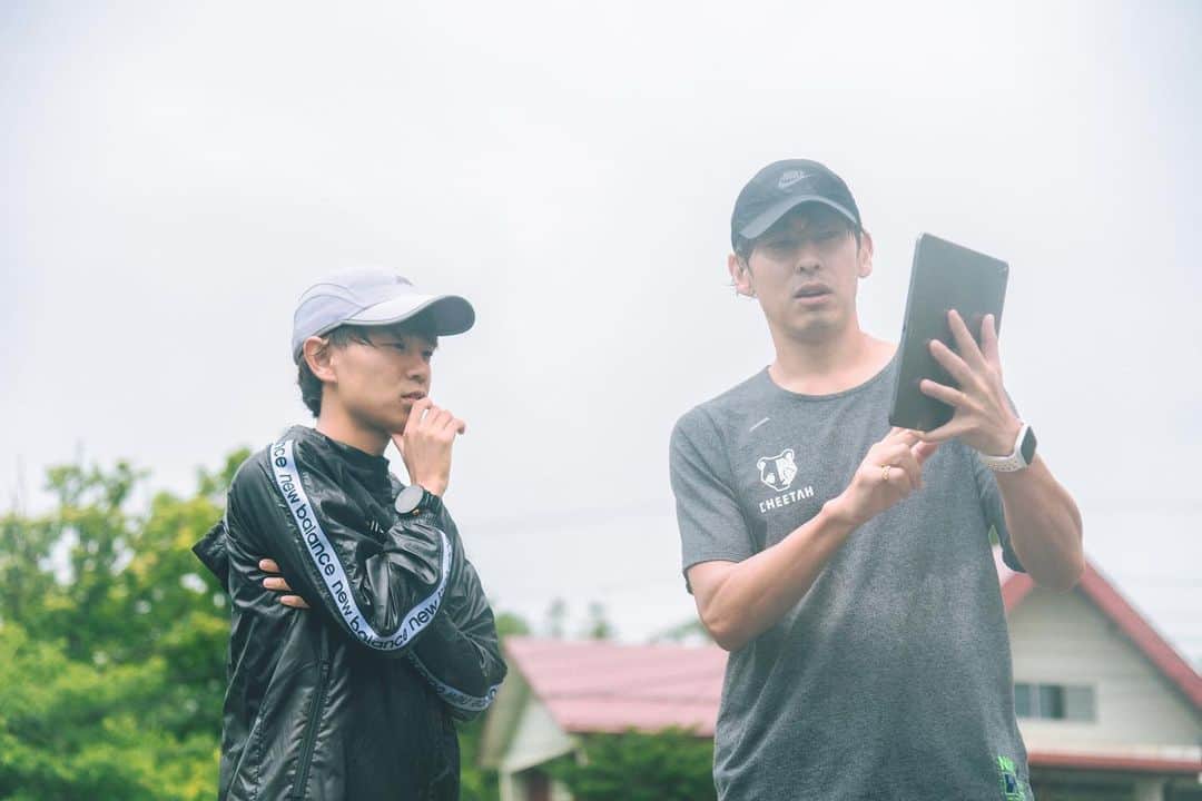 秋本真吾のインスタグラム：「SPRINT TRAINING @daichi_0913  #神野大地 #秋本真吾  📷 @moto_graphys」