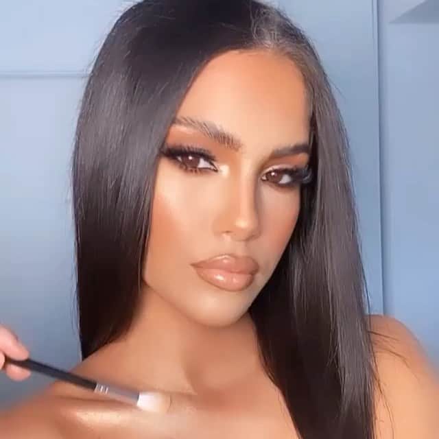 ユアアイズライのインスタグラム：「Welcome to the 7EVEN Family IBTISSEM! ✨   🎥 Glam by @glambymajha」