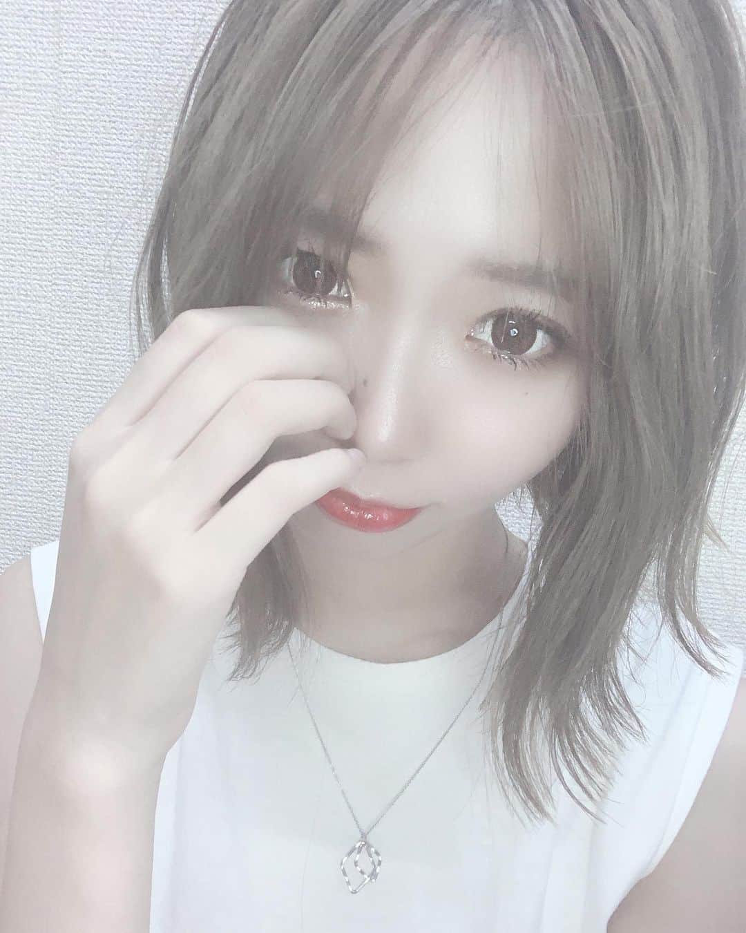 桑名利瑠のインスタグラム：「. . . 七夕の日🎋 お願い事は、毎年一緒♡叶いますよぅに。。 みんなは、お願い事した？🦋 . . . . #selfie #selca #ショートボブ #ハイトーン #instagood #instalike #instafashion #fashion #l4l #outfit #outfitoftheday #code #photooftheday #today #七夕 #願い事 #makeup #make #love #girl #プチプラ #cosmetics #followforfollowback #followｍe #미용 #아이돌 #모델 #패션 #화장품 #도쿄」