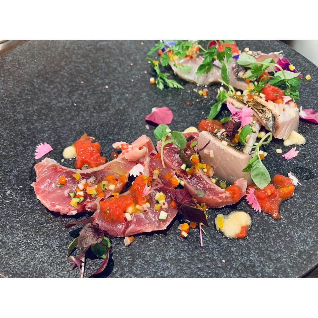 yori designerのグルメインスタ