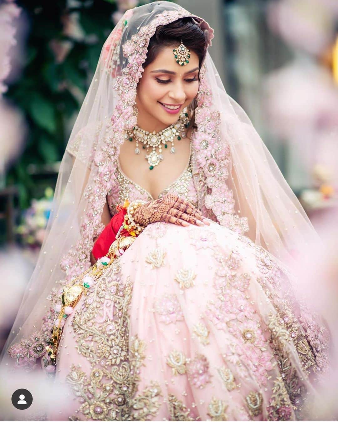Indianstreetfashionさんのインスタグラム写真 - (IndianstreetfashionInstagram)「And this gorgeous Sonakshi raaj bride who has captured our hearts in this sweet pink outfit 🌸 #indianstreetfashion @indianstreetfashion #indianwedding  #wedding #weddingsofinstagram #instawedding  #covidweddingplanning #bridesofindia #bridesofinstagram #indianbridaloutfit #weddinglook  #bridestyle #weddingtrend #trend #jewellery #weddinginspo #weddingplanner #weddingblogger #destinationwedding #weddingchoreography #sangeetperformance #bridaljewellery #couture #weddingjewellery #weddingshopping #weddingseason #wedding2020  @sonaakshiraaj」7月7日 17時47分 - indianstreetfashion