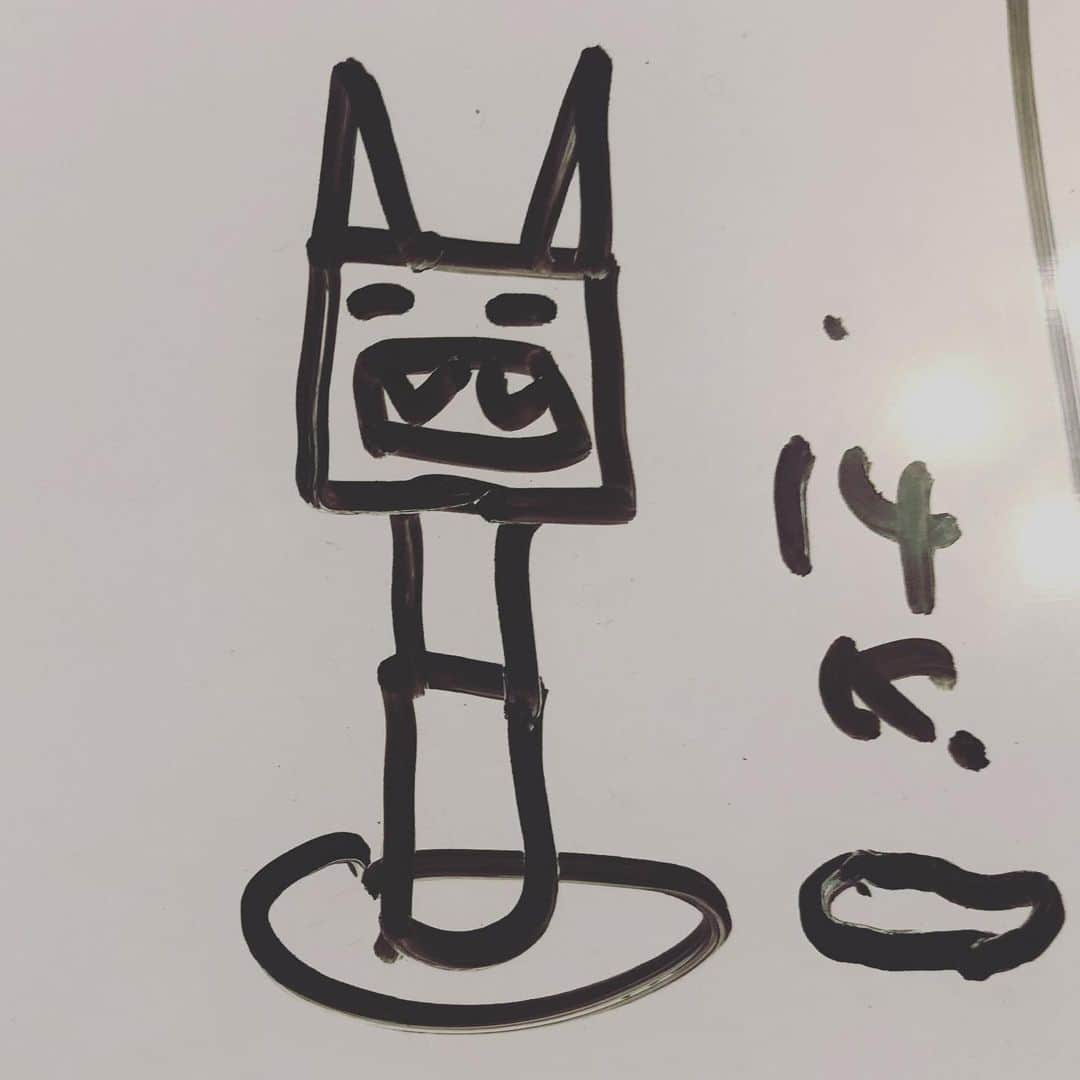 市川海老蔵 （11代目）さんのインスタグラム写真 - (市川海老蔵 （11代目）Instagram)「I’m drawing a picture book for my kids recently.  Dad Picture Book. So they can giggle.  *  子供達に最近 絵本書いてます。  パパ絵本。 笑ってもらえるように、」7月7日 18時03分 - ebizoichikawa.ebizoichikawa