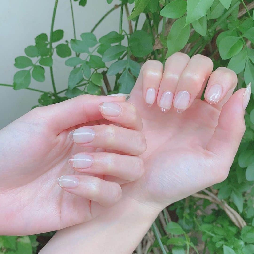 坂田梨香子さんのインスタグラム写真 - (坂田梨香子Instagram)「にゅーねいる。爪先だけクリアにしてみた  ナチュラルなおしゃれ感あって派手じゃないけど可愛い🧸🎈」7月7日 18時07分 - rikakosakata_official