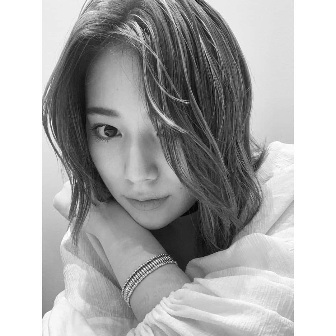 浪花ほのかのインスタグラム：「🖤🖤💭」