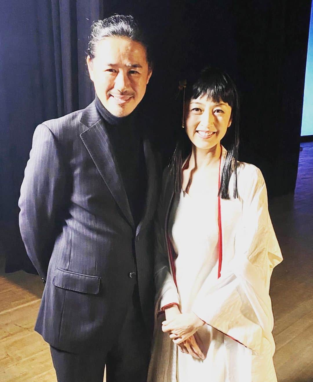 高岡早紀 さんのインスタグラム写真 - (高岡早紀 Instagram)「今夜9時〜カンテレ・フジテレビ系列にて、吉川晃司主演「探偵　由利麟太郎」にゲスト出演しております！ 鈴木一真くんとは長い付き合い。 是非、ご覧くださいませ。  #由利麟太郎　#吉川晃司」7月7日 18時57分 - saki_takaoka