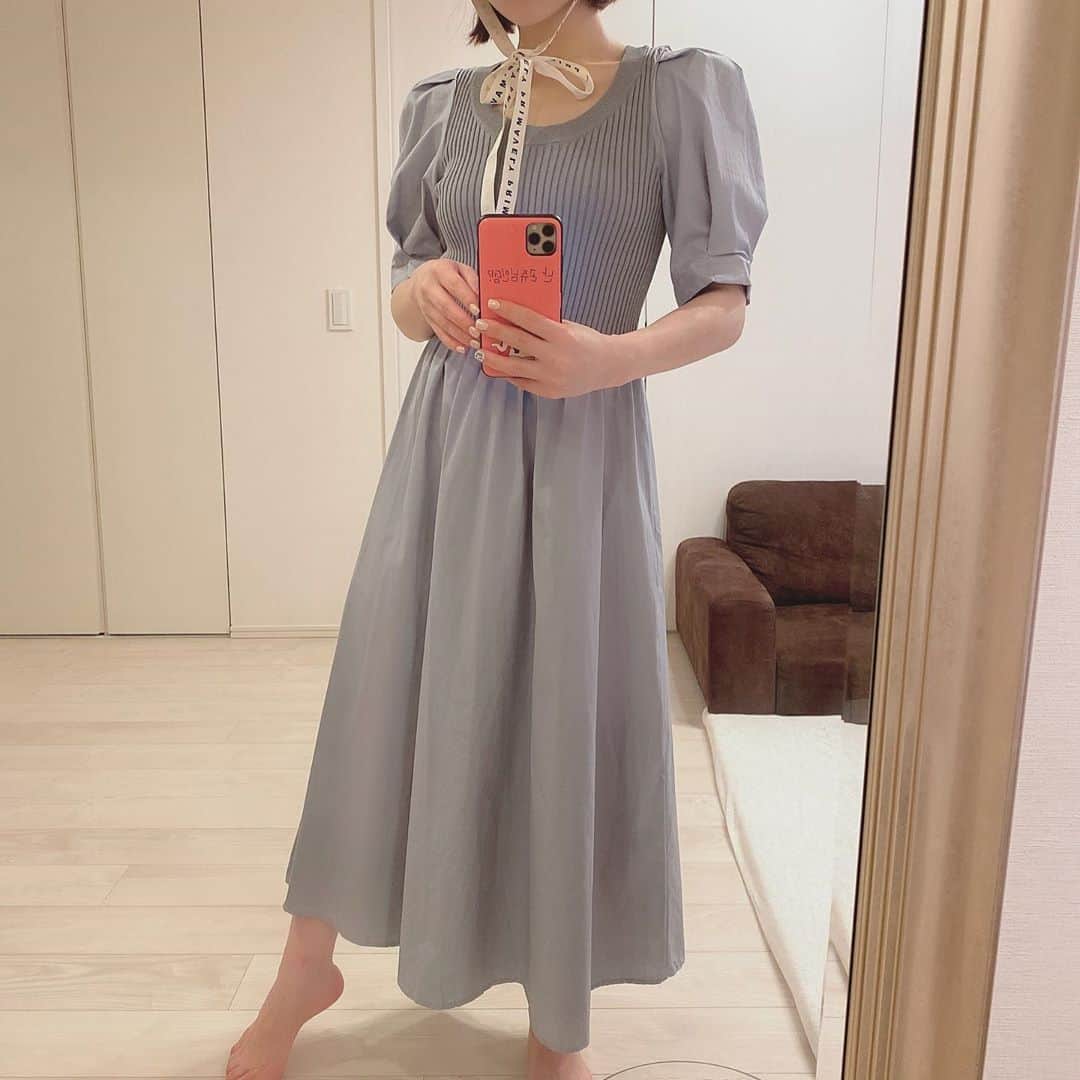 ひよんのインスタグラム：「👸💓 ㅤㅤㅤㅤㅤㅤㅤㅤㅤㅤㅤㅤㅤ この前のコーデ❤️ 最近ワンピースが多くなった🤭👗 やっぱり楽だし１枚で可愛く見えるからよい💓 ㅤㅤㅤㅤㅤㅤㅤㅤㅤㅤㅤㅤㅤ #fashion #feeyong #ootd #패션 #원피스 #희영 #ワンピース #ひよん」