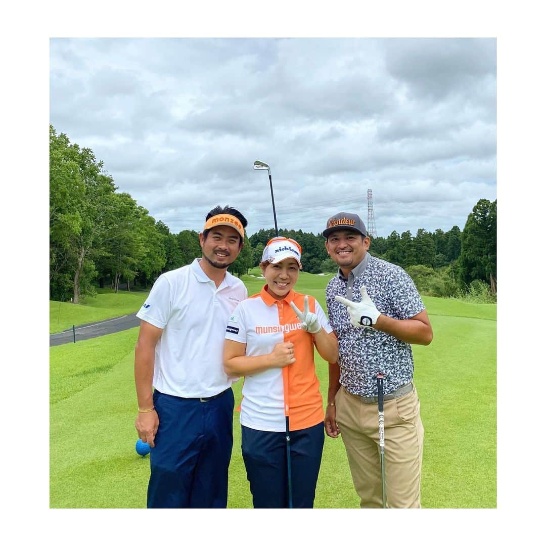 宮里美香のインスタグラム：「*** 久しぶりの再会😊 大好きなお兄様達とゴルフ⛳️ 楽しすぎる１日だったな〜 . お兄様達の力強いスイング観ていて、ただ驚くばかり！カッコよすぎる👀 . 勇太さん、竜二さん！！ ありがとうございました✨ . . #golf #enjoyed #thankyou #久しぶりの再会 #大好きな先輩  #いつもありがとうございます #楽しいラウンドでした  #池田勇太 #正岡竜二」