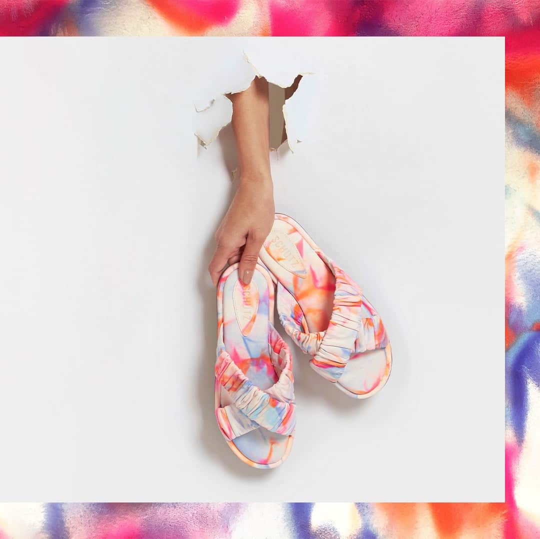 Schutzのインスタグラム：「NEW IN - LIVE IN SCHUTZ TIE DYE EDITION ❤️ #liveinschutz #tiedyeedition」