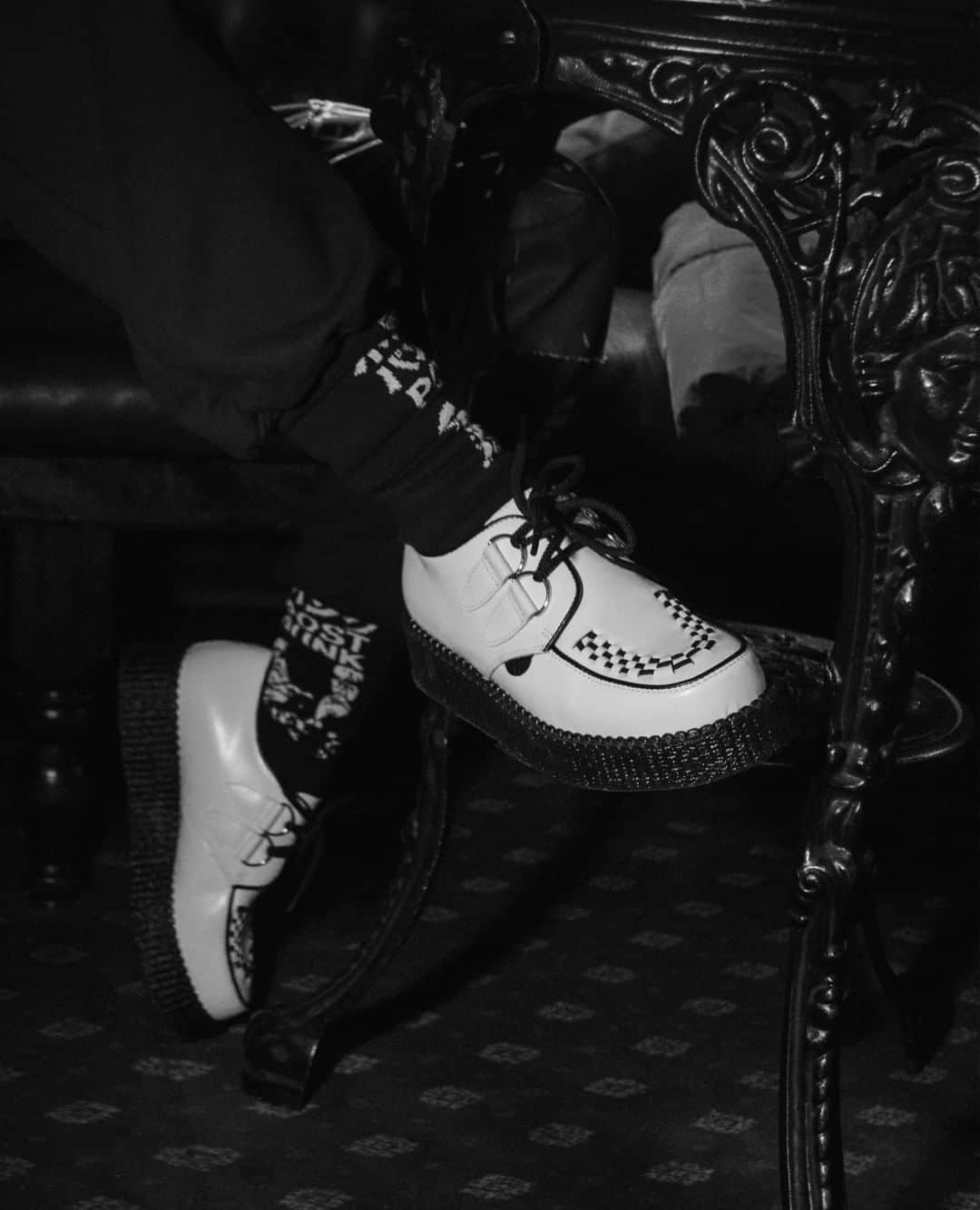 アンダーグラウンドのインスタグラム：「The Original Wulfrun Creeper- this is the white leather version and available in both single and double sole from our online store.⁠ ⁠ ⁠ **Step by step we work to improve our environmental footprint. As an independent company we can use our freedom to select products from ethical and local suppliers and we are able to commit to small batch production. These Wulfrun are made in small batches in a family owned factory- sensible and sustainable production**」