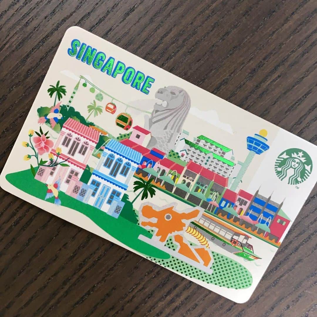 大西蘭のインスタグラム：「・ スタバのカードが可愛すぎて購入💕 ・ シンガポールの観光地が詰め込まれてる😍 ・ ・ @starbuckssg」