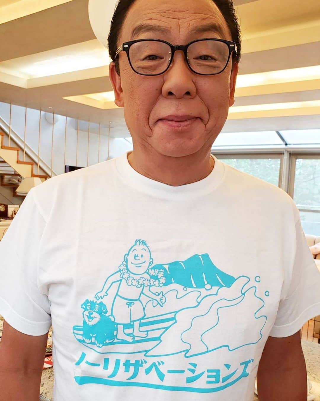 梅沢富美男さんのインスタグラム写真 - (梅沢富美男Instagram)「ノーリザベーションズのキャプテンのぶさんから新しいTシャツもらいました！ ありがとうございます！」7月8日 8時16分 - tomioumezawa