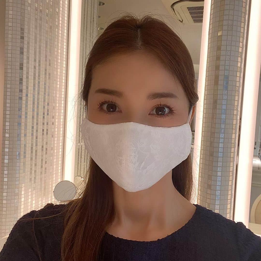 君島十和子さんのインスタグラム写真 - (君島十和子Instagram)「キャンペーンスタート初日🎉😊ありがとうございました✨🍀  お店でお客様とお話しする時間、とても楽しく幸せだなぁって、つくづく思ってます。  最近、頂いた布製マスク🙏🏼資生堂さんのスポンジクリーナーで洗うと 内側に着いたメイク汚れが簡単に落ちて便利！ そして、その後薬用石鹸で手洗いしてます🍀👍🏼  #ftc#ftcbeauty #ftcaoyama  #君島十和子 #フェリーチェトワコ」7月7日 23時13分 - ftcbeauty.official