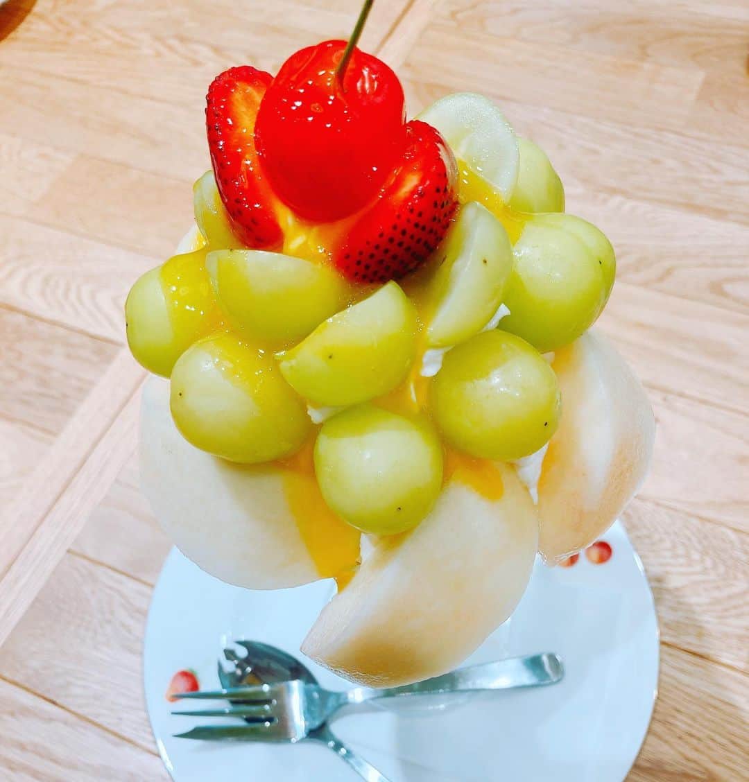 白河雪菜さんのインスタグラム写真 - (白河雪菜Instagram)「今日は池袋の#果実園リーベル さんで美味しいもの♡」7月7日 23時32分 - yukina456