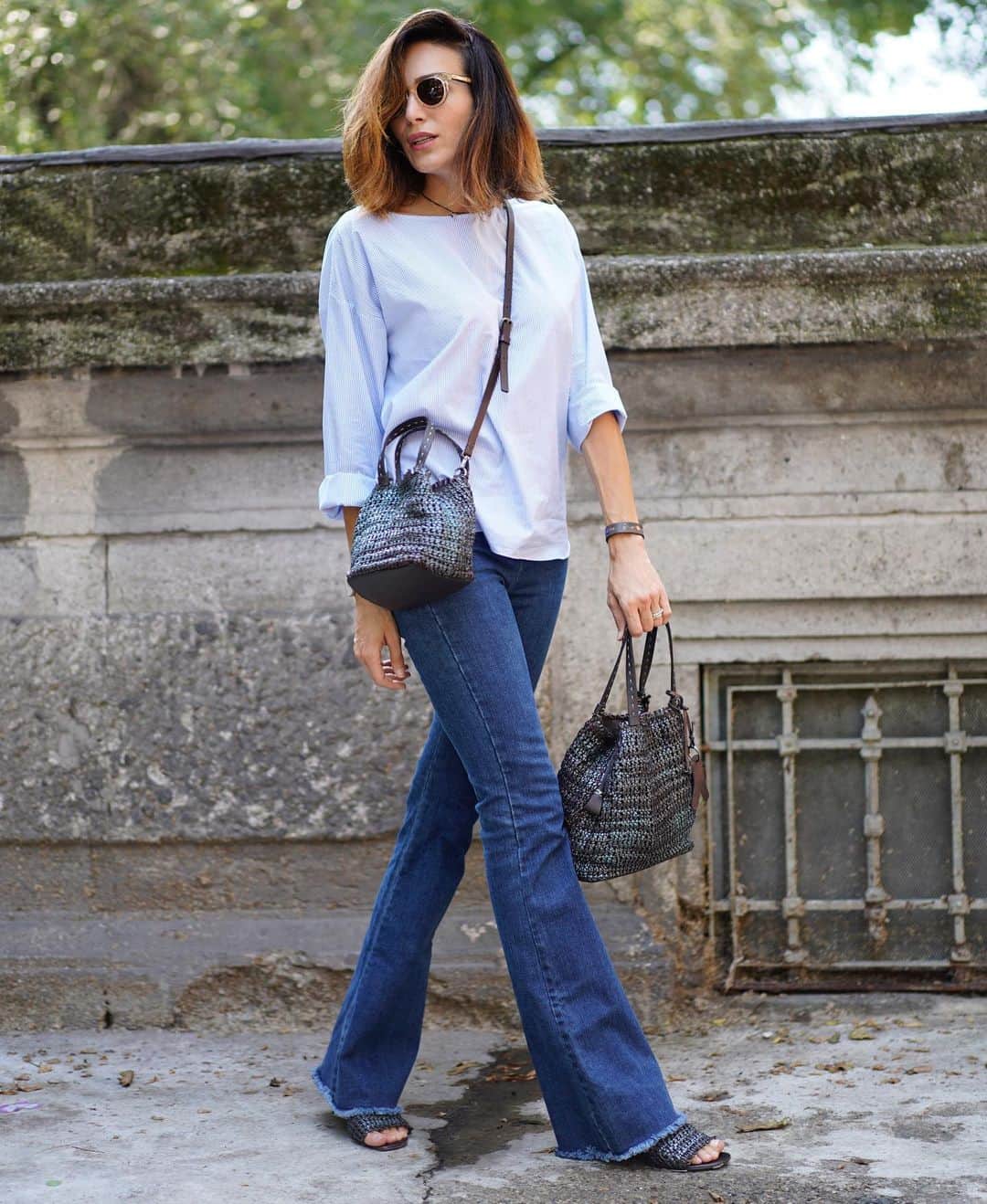 エンリーベグリンのインスタグラム：「Simple and elegant #HenryBeguelin turquoise color total look. 💙🔆 #HBSS20」