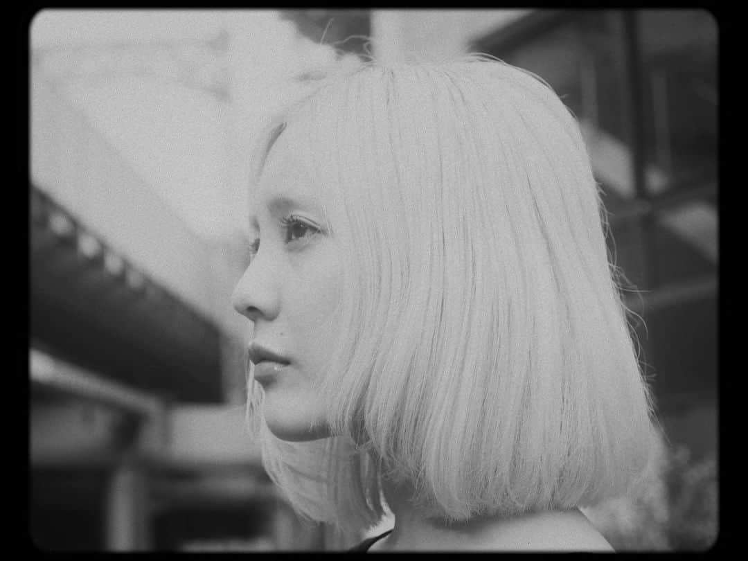 UCARY & THE VALENTINEのインスタグラム：「T3_ I DON'T WANNA SEE YOU, NEVER AGAIN  Music: UCARY & THE VALENTINE Director/Cinematographer/Editor: Isamu Maeda (PERIMETRON)」