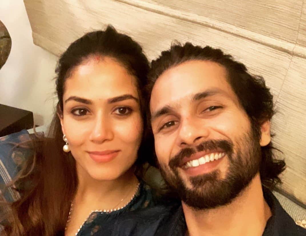 シャーヒド・カプールのインスタグラム：「5 years. Gone by in a flash. Found beauty in the smaller things. Found happiness within not without. Found meaning to together we can. Found myself a little more walking by your side my love. Thank you for being you. And thank you for helping me be a better me. Happy anniversary my love.」
